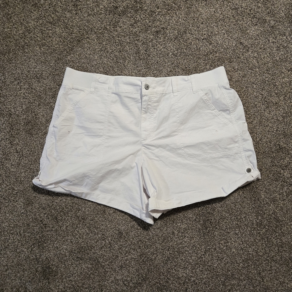 Women's American Eagle stretchy chino shorts size 20 in great condition